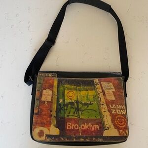 Insiders 1 Brooklyn NY Urban Inspired Meddenger Bag Unisex